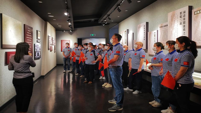 重溫崢嶸歲月，感悟紅色初心 ——瀘天化弘旭黨委開(kāi)展“學(xué)黨史 感黨恩 跟黨走” 主題黨日活動(dòng)(圖3)