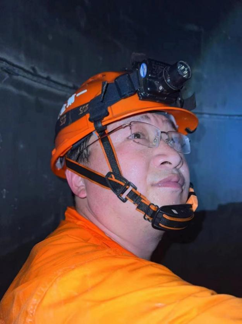   瀘天化弘旭檢測(cè)員工的另類“開擺”與“躺平”--瀘天化弘旭公司檢測(cè)中心海天化大修側(cè)記(圖4)