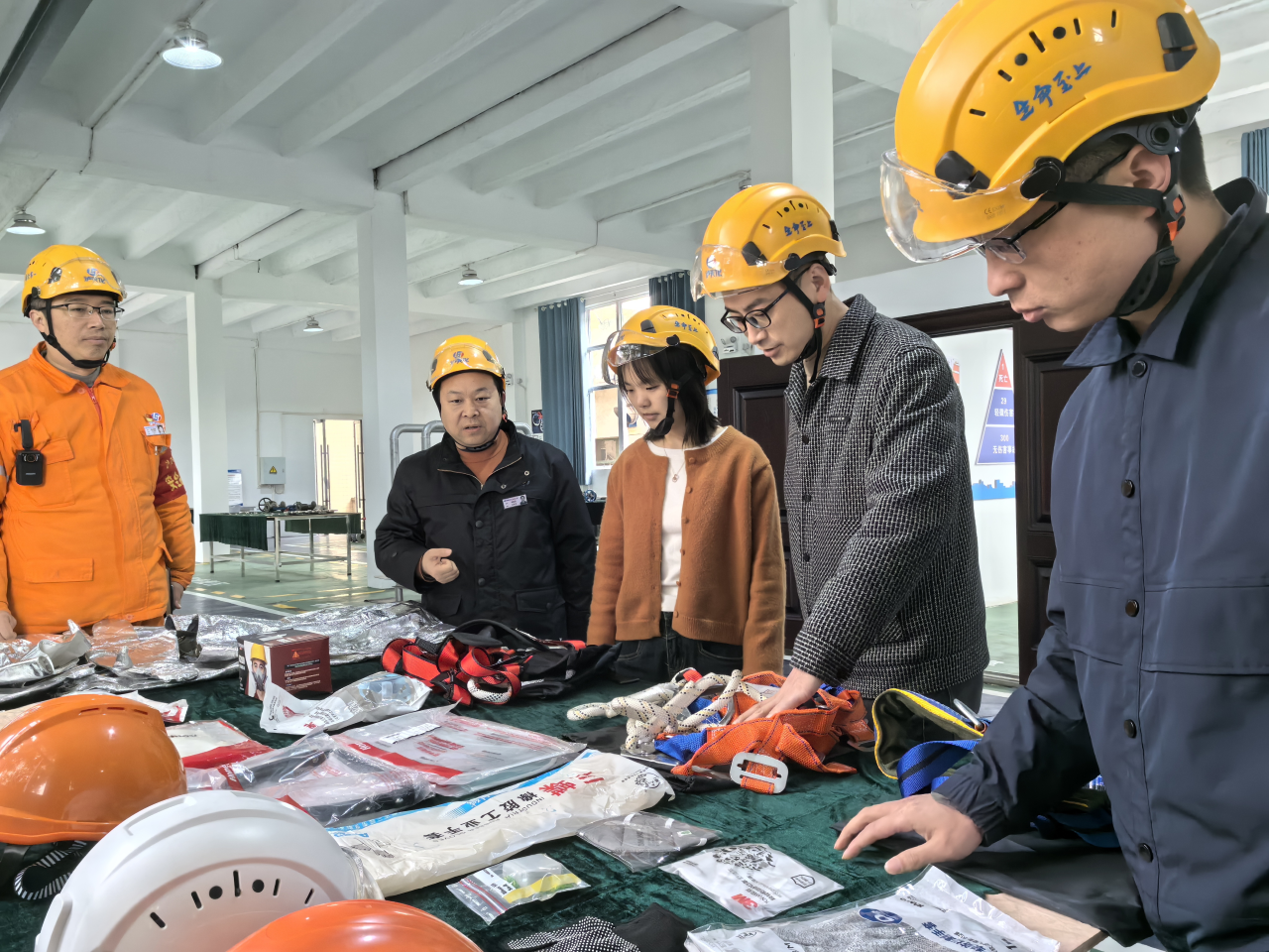 ?瀘天化集團安全生產(chǎn)專項督導組赴弘旭公司開展實地檢查(圖2)