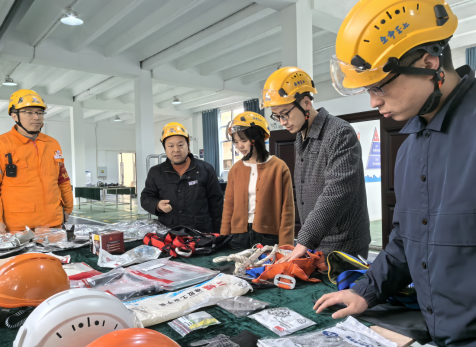 ?瀘天化集團(tuán)安全生產(chǎn)專項督導(dǎo)組赴弘旭公司開展實地檢查